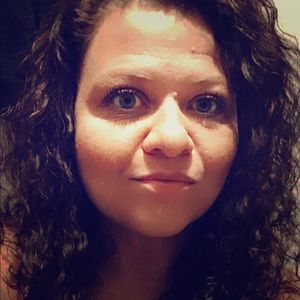 Meet your Posher, Nikki